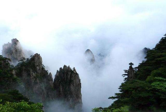 黄山在哪个省哪个市区 黄山的景物特点有哪些