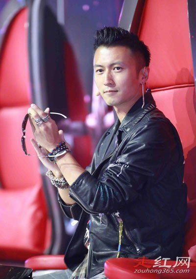 谢霆锋王菲最近新消息 和老公分手后跟谢重拾旧爱