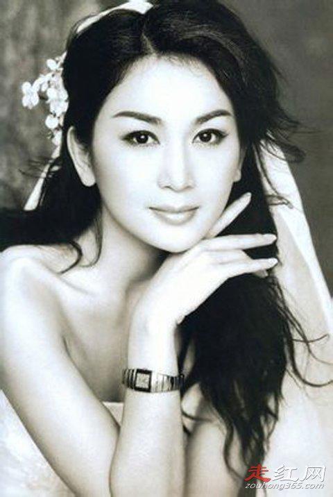 温碧霞演过哪些三级电影 婚后一度淡出娱乐圈