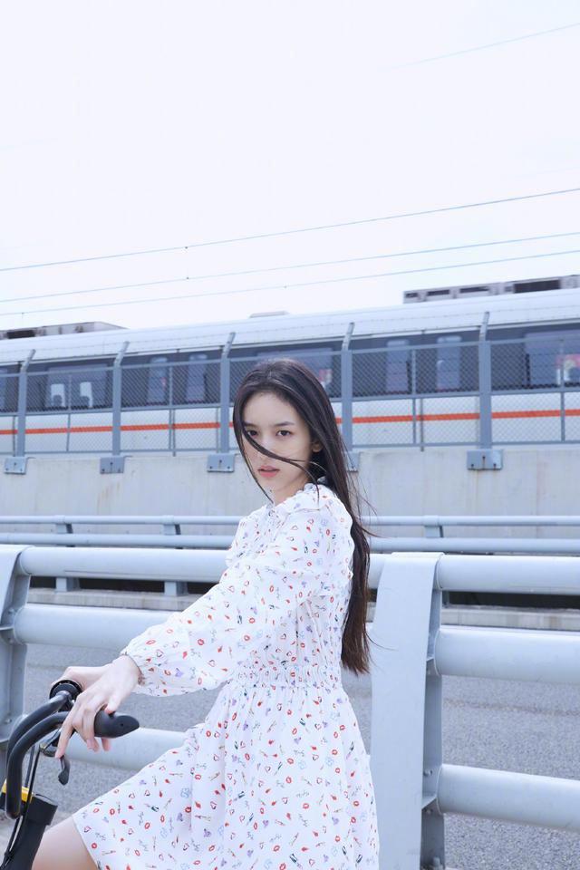 周也个人资料是哪里人 单车少女演技颜值在线