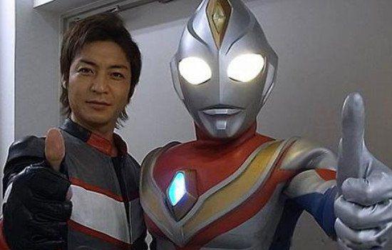 鹤野刚士事件来龙去脉 戴拿奥特曼人间体干了什么事