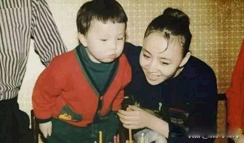 英达终于开口谈巴图 英达巴图关系现状