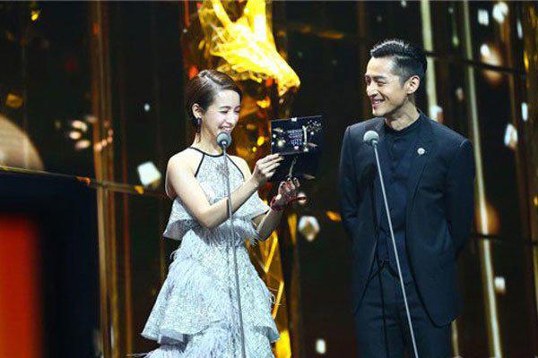 胡歌林依晨交往过吗 为什么没在一起