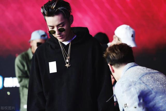 都美竹为什么实锤吴亦凡 掌握着大量的证据