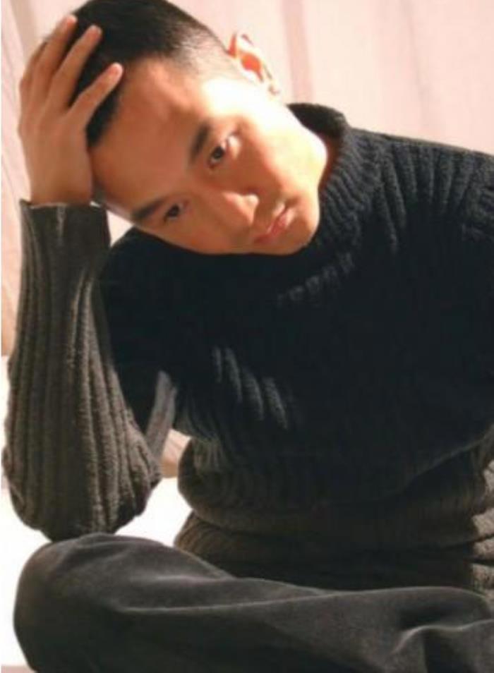 歌手高枫怎么走的 和女朋友章子怡怎么回事