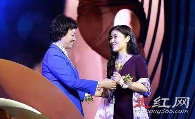 颜宁的个人资料简介 她的眼睛怎么了