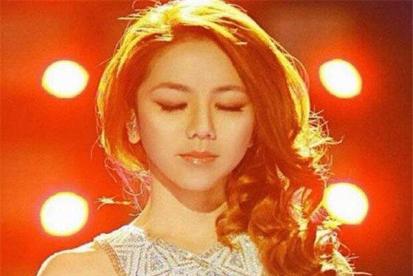 邓紫棋最好听的几首歌 最出名的应该是泡沫