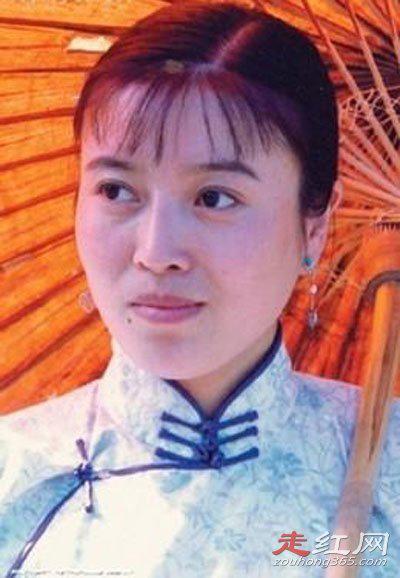 丁嘉丽和孙红雷的故事 为孙红雷下跪是怎么回事