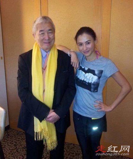 张柏芝爸爸胡须勇是谁 与干爹陈玉书的相识弥补了父爱