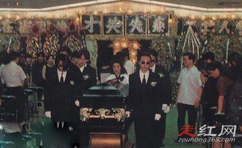 黄家驹死亡真相那年死的 他的乐队叫什么名字