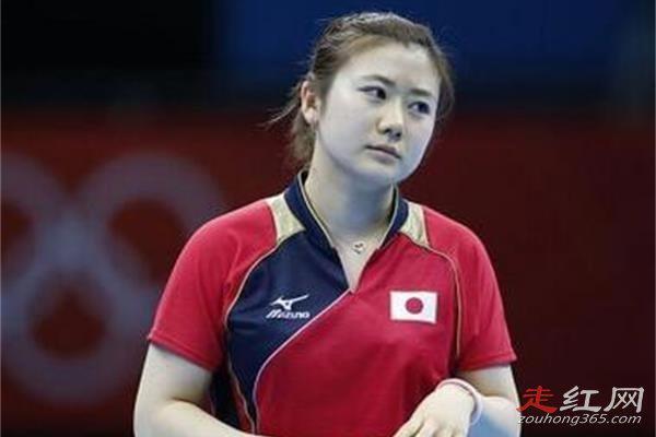 张怡宁让球福原爱事件 演技实在是太差了