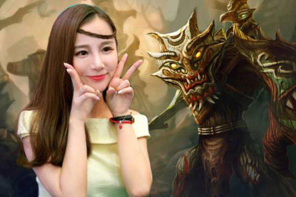 英雄联盟解说伊芙蕾雅资料 颜值耐看吃鸡不含糊