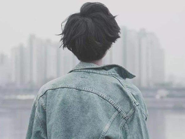 我总在每一个黑夜想你嘲笑自己傻得可以是什么歌，丢了你歌曲介绍