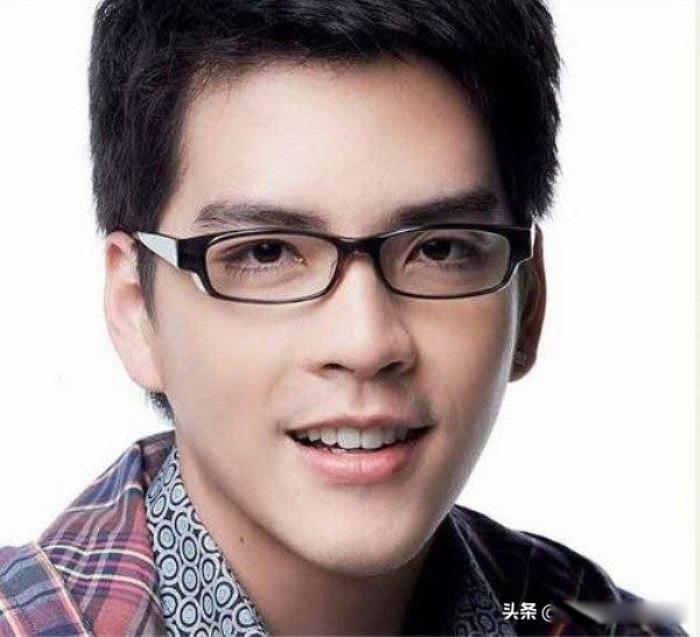 泰国男演员排行榜前十名 最受欢迎的当红帅哥