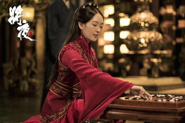 童瑶个人资料简介 初识童瑶是她被张默暴打一事