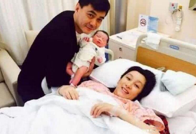 秦海璐老公王新军 她只结婚一次很有安全感