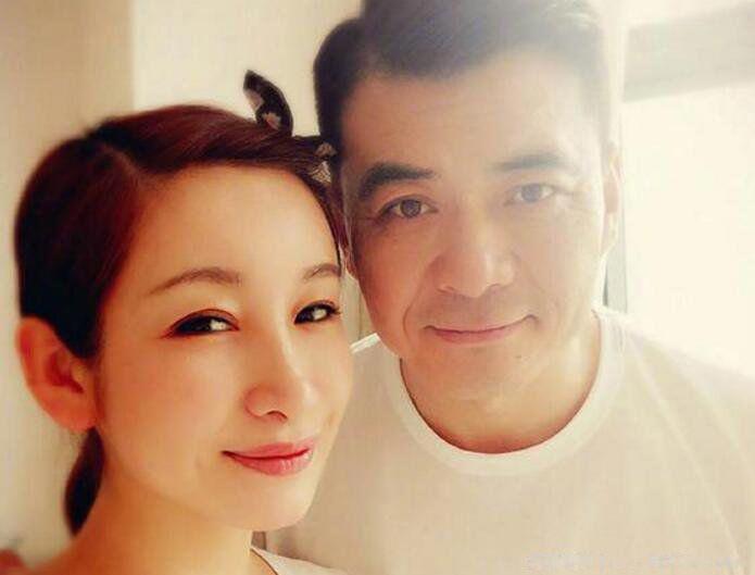 秦海璐老公王新军 她只结婚一次很有安全感