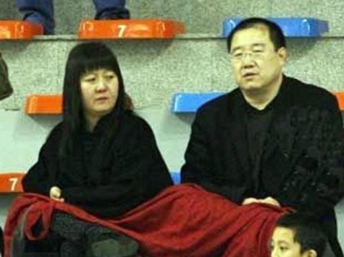 英达和宋丹丹因为什么离的婚 被现任老婆梁欢欺骗了