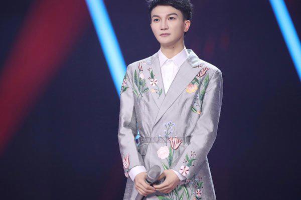 周深个人资料简介 男生女嗓有没有在遭到过歧视