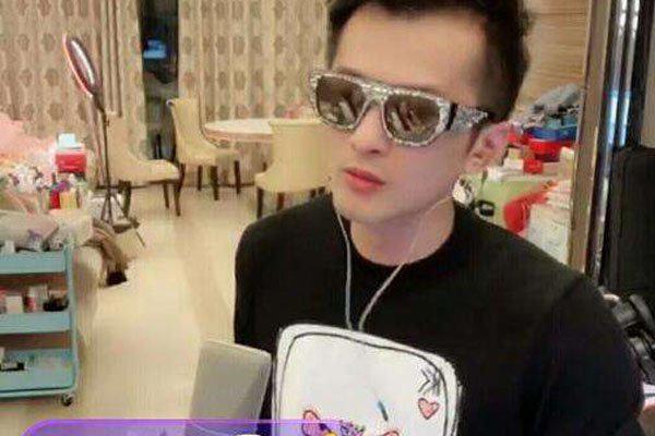 李明霖结婚了吗 自己说在35岁之前一定要结婚