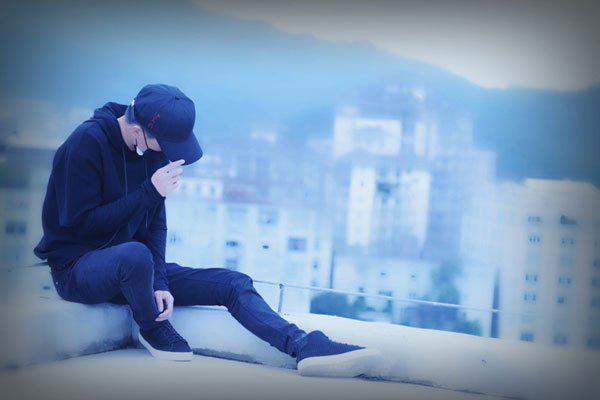 黑脸v的真人照片 不喜欢露脸太过神秘了