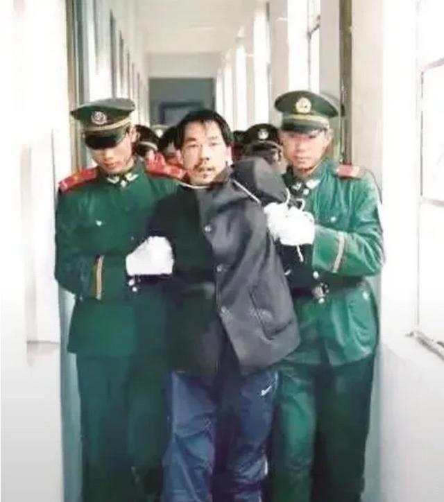 劳荣枝案件详细经过 单身女人东躲西藏二十年