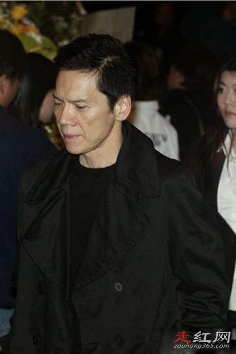 向华强在北京被谁打了真实经过 提到那个人的名字她还害怕