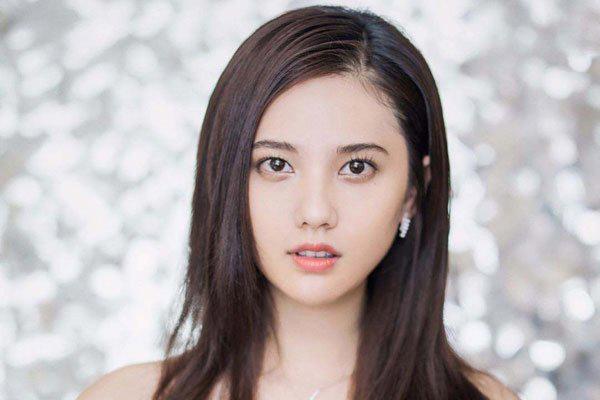 姜珮瑶的个人资料 令导演是对于她刮目相看