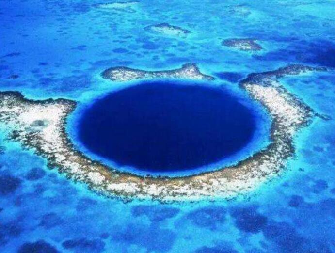 世界十大末日天坑 有多深是怎样形成的