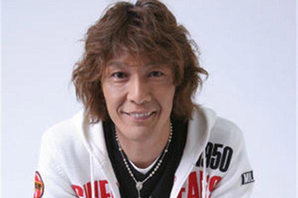 加藤鹰床战过多少个 8000多个，平均一年300个