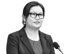 周群飞和伯恩光学的老板关系 老公郑俊龙简历照片出身