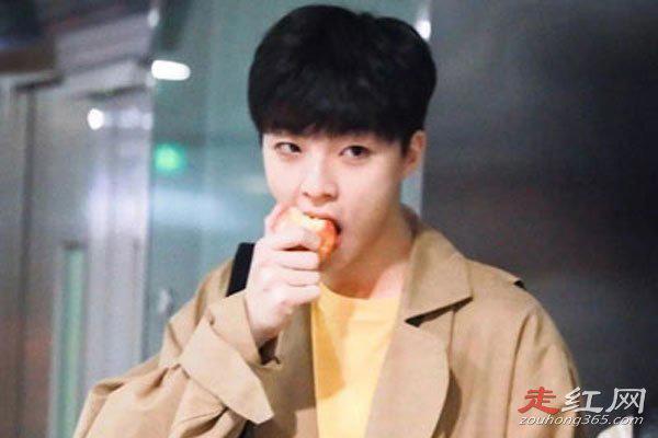 陈立农是怎么出道的 15岁的时候被星探发现