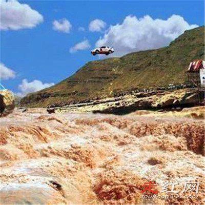 柯受良飞越黄河视频怎么回事 为什么飞越黄河？开的什么车