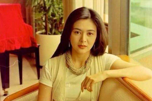 关之琳高尓夫什么时候 跌落的起点从这里开始