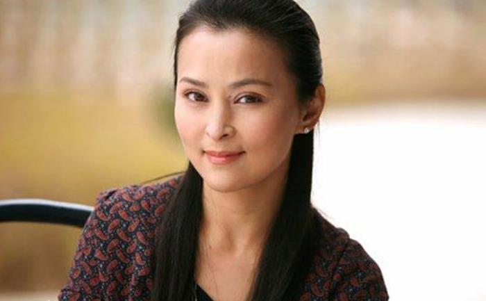 黄志忠与前妻何音为什么分开 现任老婆柯蓝是谁