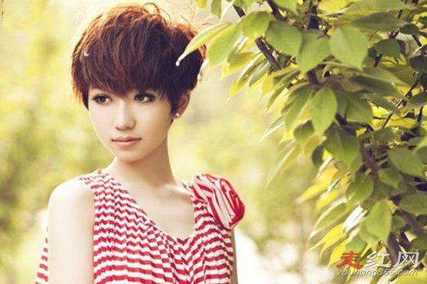 洪辰个人资料简介 她那一届的快女排名