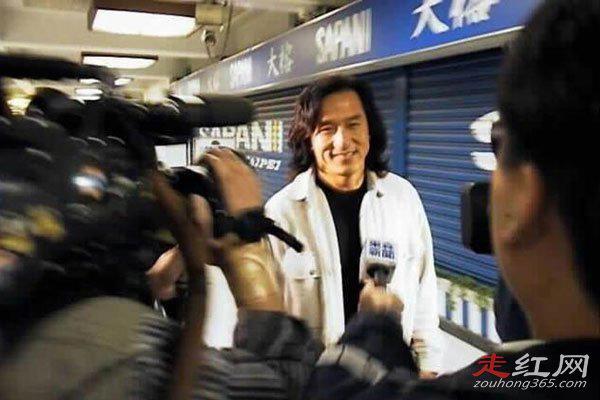 成龙小龙女事件是什么事情 和吴卓林相认了吗