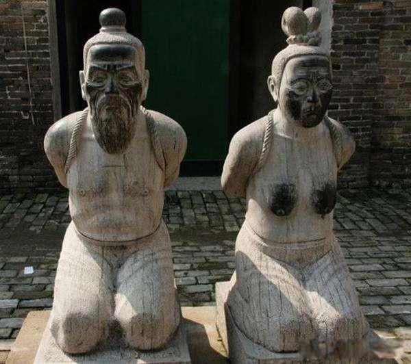 秦桧夫妇为什么要跪 谋害岳飞的莫须有案令人发指