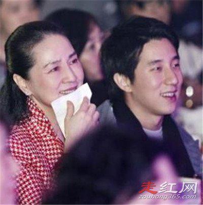 成龙周润发为什么没有合作过 为何60大寿不请周润发
