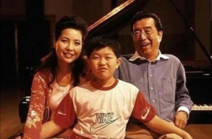 李双江和蒋英什么关系 李天一案件详细内容