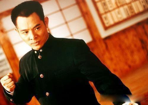 李连杰个人资料简介 早年经历及如今现状如何