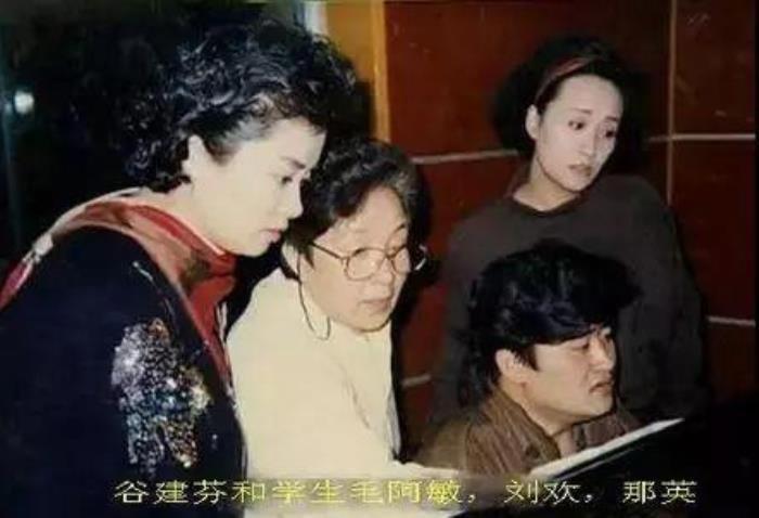 那英的情史婚恋史 和前任老公高峰怎么认识的