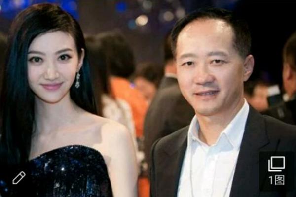 景甜金主zyl三少 毕业之后专门为景甜成立一个经纪公司