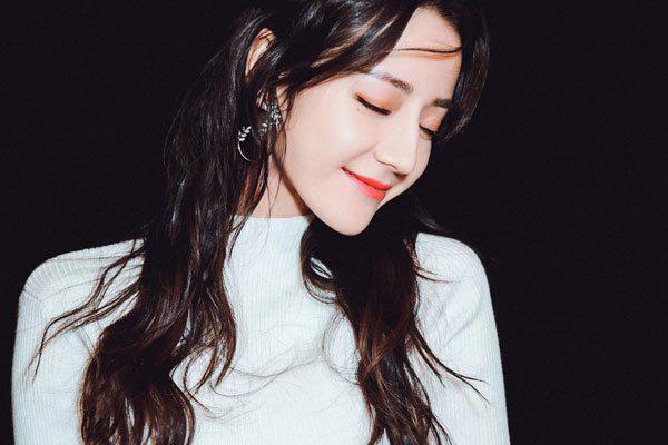 何炅迪丽热巴关系好吗 何炅不喜欢迪丽热巴是怎么回事