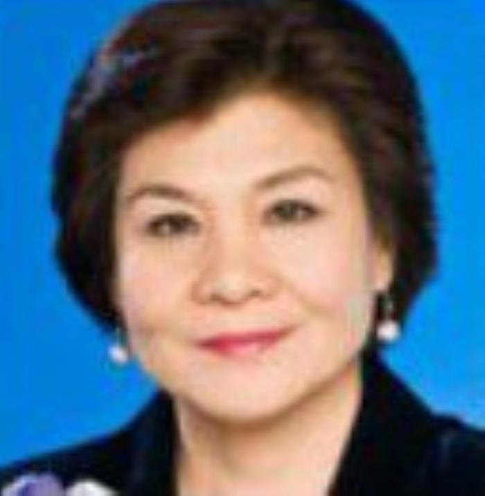 侯佩岑周杰伦为啥分手 老公黄伯俊是真豪门吗