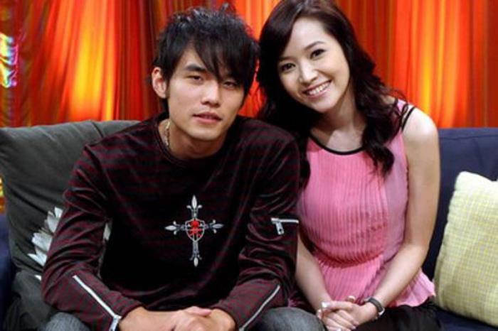 侯佩岑周杰伦为啥分手 老公黄伯俊是真豪门吗