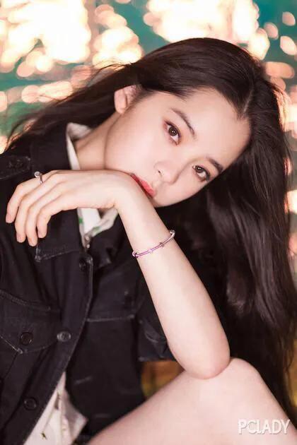 欧阳娜娜个人简历资料 身材真有料发育太好