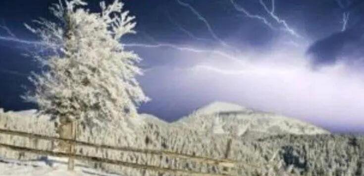 雷打雪是什么预兆 会意味着什么有什么说法