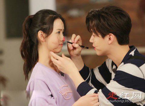 陈都灵前男友南航刘以奋吗 没有像外表一样看着那么清纯