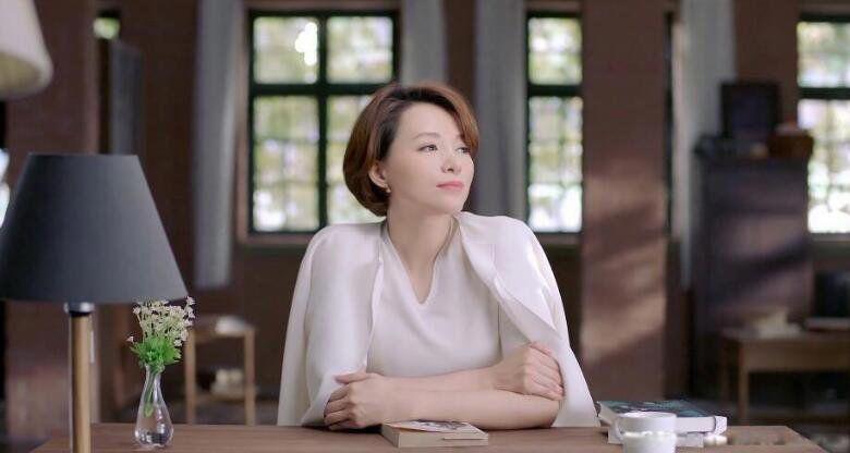 董卿老公密春雷前妻金晶 一个有钱一个有名绝配